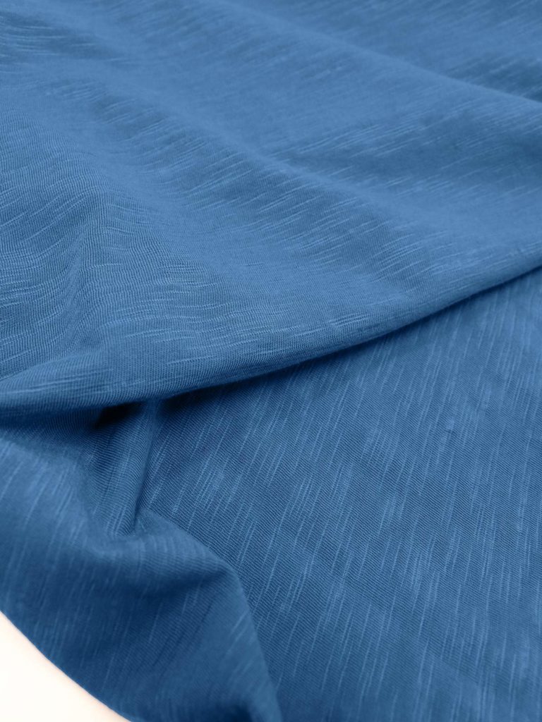 Thought Basic Top Atlantic Blue aus Bio-Baumwolle