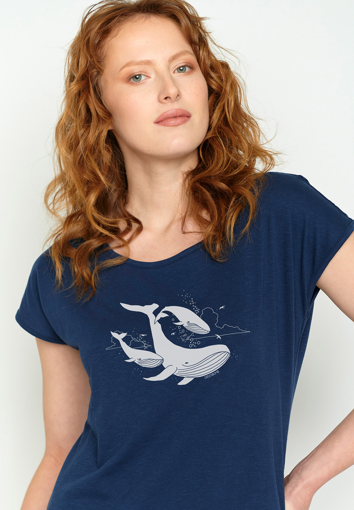 T-Shirt Flying Whale modré ⋆ Bella Green ⋆ Nachhaltige Mode