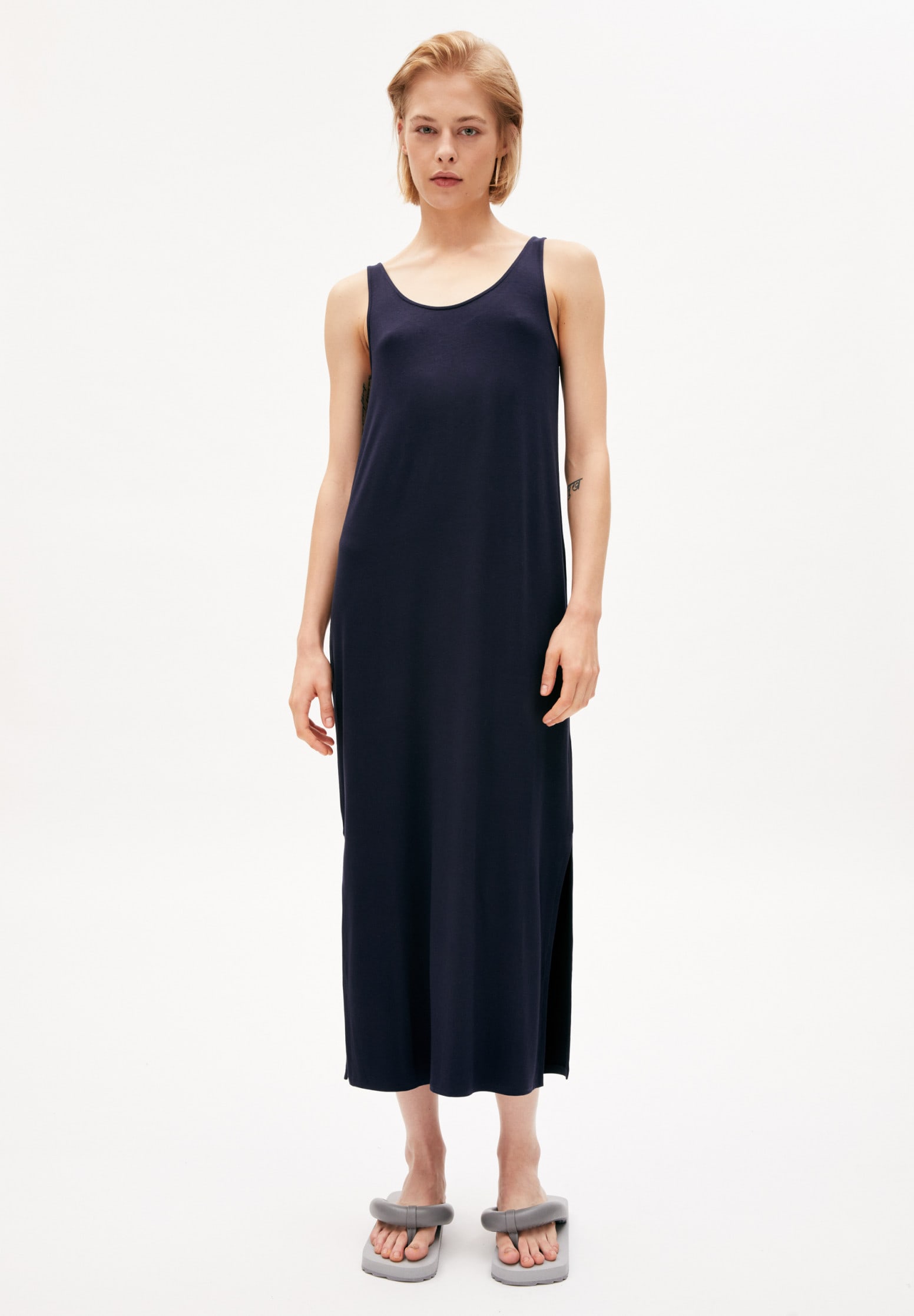 Kleid Claraa Solid Night Sky